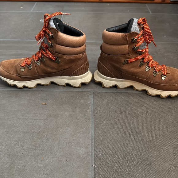 Sorel Women’s Kinetic Conquest boots size 8 - Picture 6 of 8